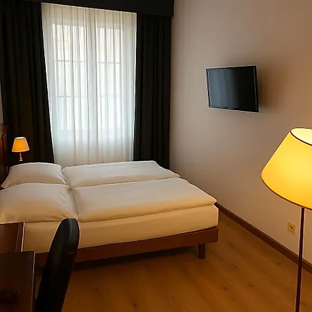 Hotel Am Ratshof 3*
